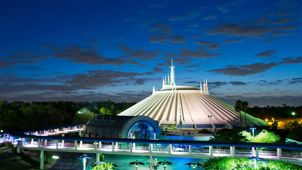 Space Mountain – A Timeless Thrill in Tomorrowland